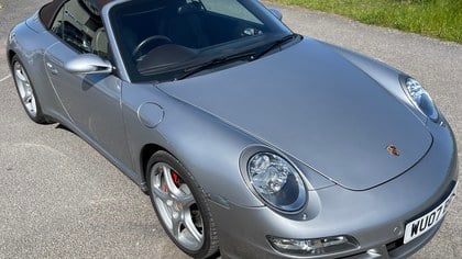 PORSCHE 911 CARRERA 4S TIP CAB,THE VERY BEST AVAILABLE