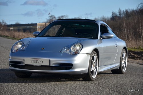 2003 Porsche 911/996.2 Targa - superb & original with low KM VENDUTO