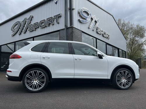 Immaculate 2015/65 Porsche Cayenne 3.0TD V6 Tiptronic S SOLD