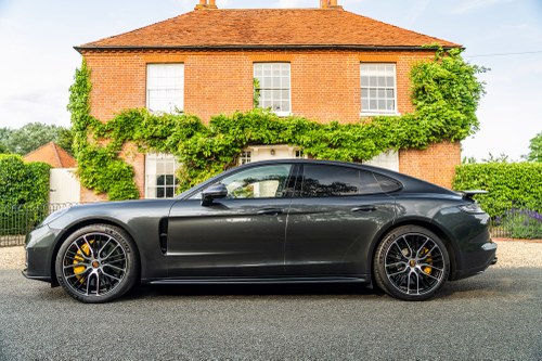 2021 (21) Porsche Panamera Turbo S VENDU
