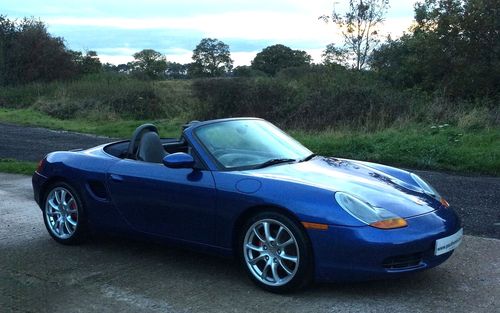 Low mileage Porsche Boxster with GT3 wheels & Sports seats (picture 1 of 25)