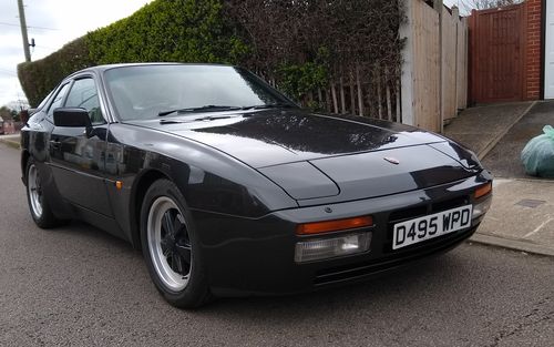 NOW SOLD - 1986 Porsche 944 Turbo (picture 1 of 20)
