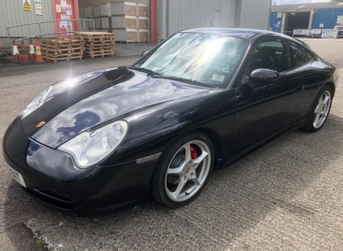 2002 Porsche 911 Carrera 4