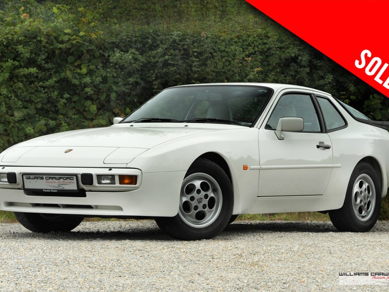 Porsche 944 manual coupe (2.7 litre) 44,930 miles