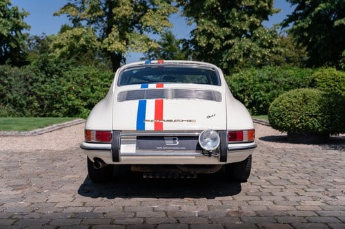1965 Porsche 911 - 2