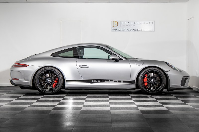2018 Porsche 911 - 4