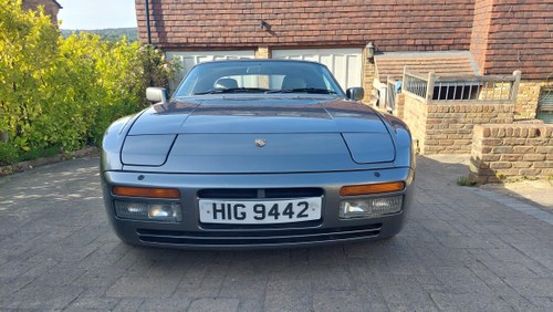 1990 Porsche 944 S2