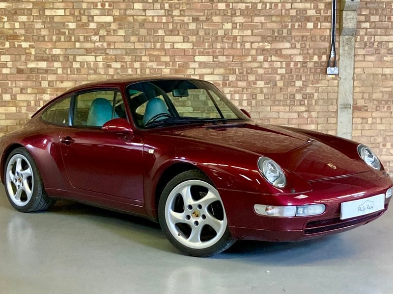 Porsche 993 Carrera in Arena Red Metallic