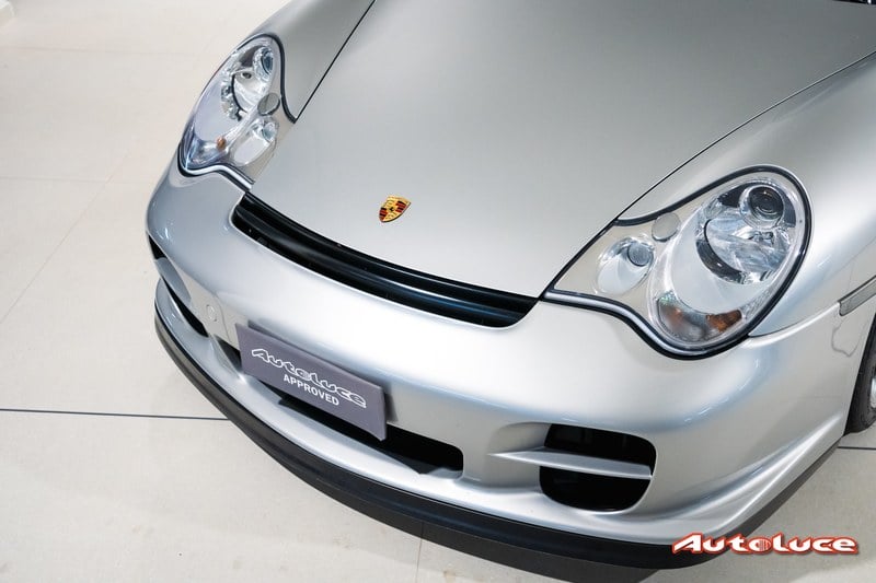 2002 Porsche 911 - 4