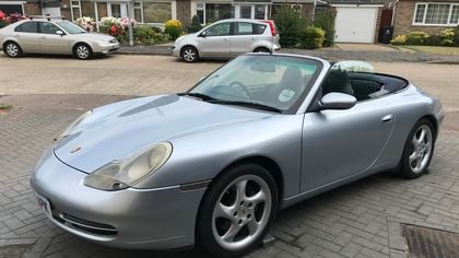 Porsche 911 Carrera 4