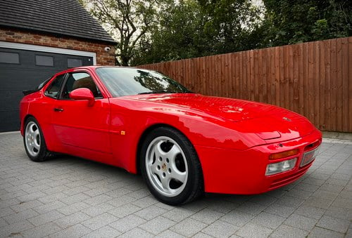 1985 Porsche 944 Turbo (exceptional collector quality) For Hire