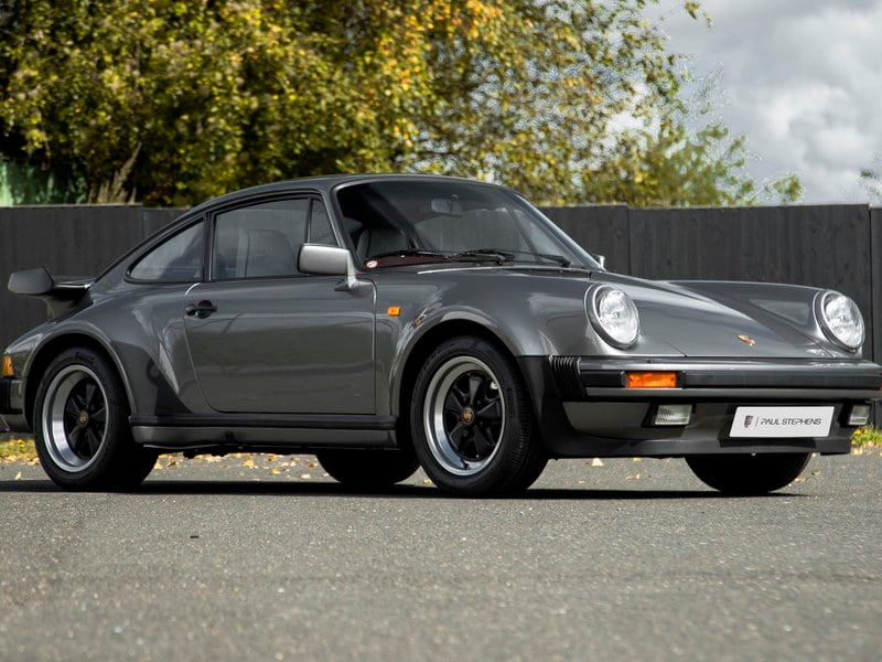 PORSCHE 911 SUPERSPORT 6K MILES