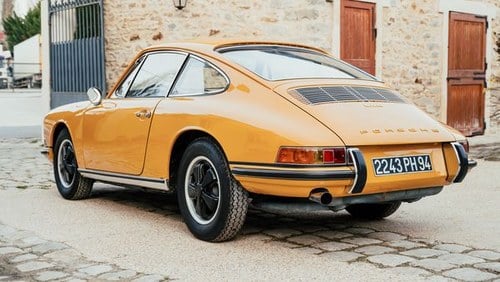 1967 Porsche 911 - 2