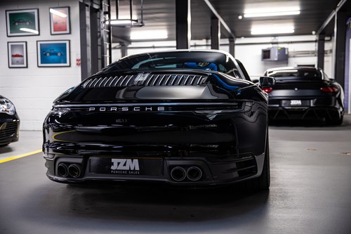 2021 Porsche 911 - 8