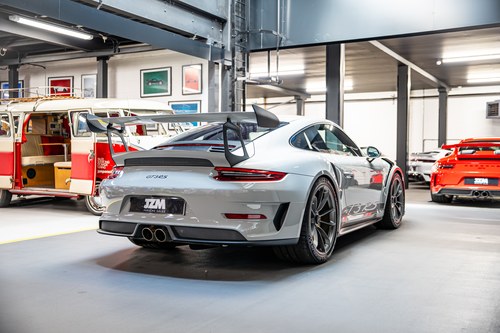 2018 Porsche 911 - 8