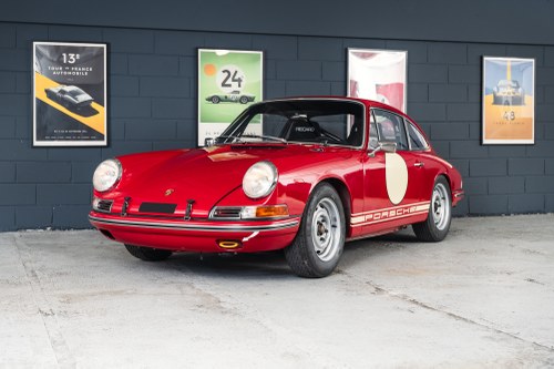PORSCHE 911 2.0L in 1965 FIA SPECS A vendre