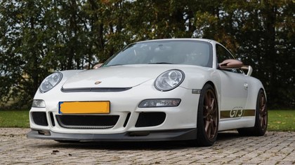 Porsche 911/997 -  GT3 -  2007.  Service Book,
