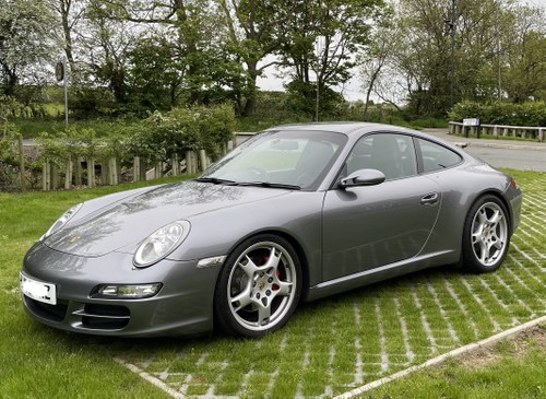 2005 Porsche 911 Carrera 2 S - Full engine rebuild