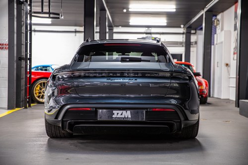 2023 Porsche Taycan Sport Turismo - 8
