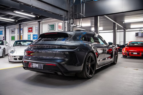 2023 Porsche Taycan Sport Turismo - 9