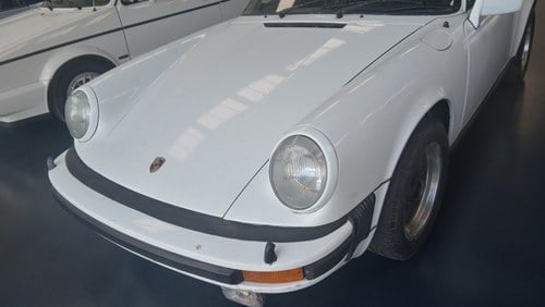 1976 Porsche 911 - 2