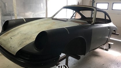 Porsche 911 First production 65R project Doctor Classic