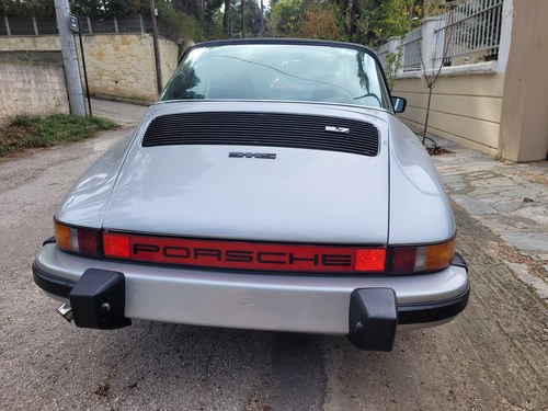 1977 Porsche 911 - 5