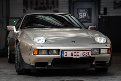 Porsche 928 S