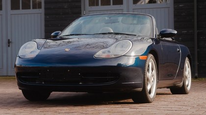 2000 PORSCHE 996 Convertible " AS NEW " Low Milage 2 Tops