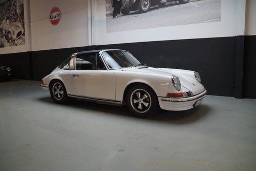 PORSCHE 911 Targa Restomod Rally Prepared (1972) In vendita