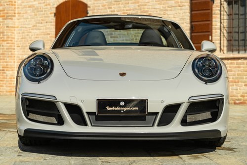 2018 Porsche 911 - 3
