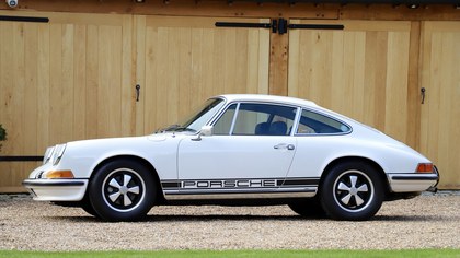 Porsche 911 T/E 2.4,1972.   Left Hand Drive.  “Oil Klappe”