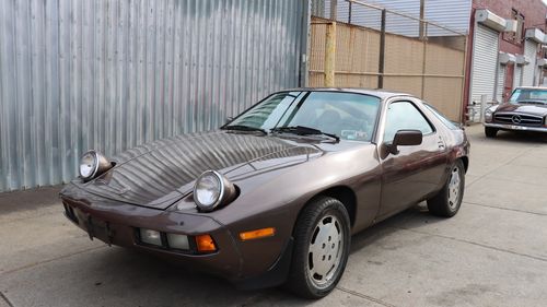 Picture of #25220 1984 Porsche 928S 5-Speed - For Sale