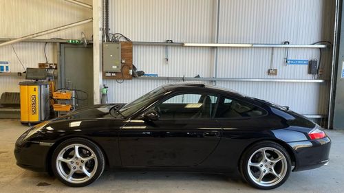 Picture of 2003 Facelift, Carrera 2, Tiptronic - For Sale