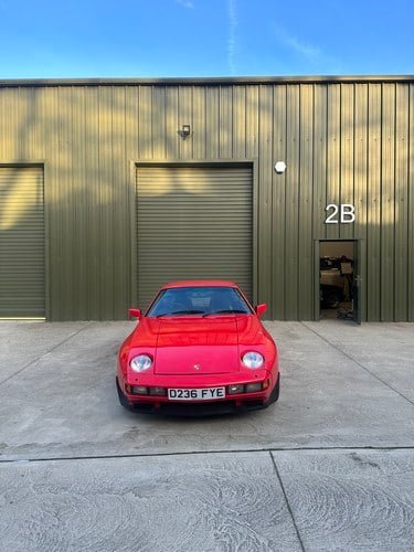 1986 Porsche 928 - 3