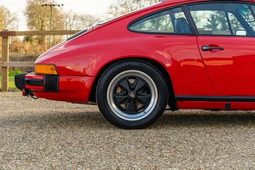 1982 Porsche 911 - 9
