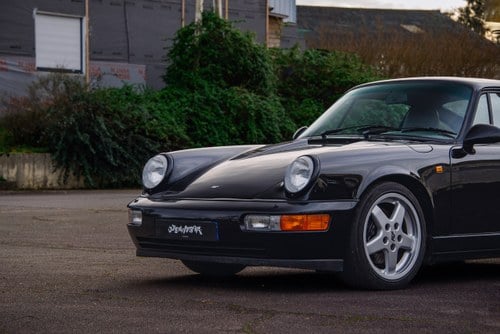 1993 Porsche 911 - 2