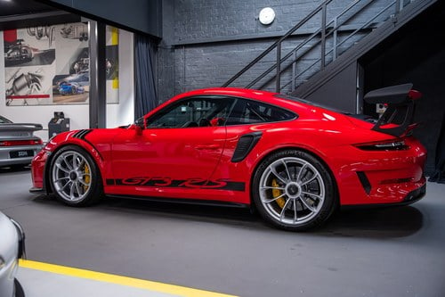2018 Porsche 911 - 5