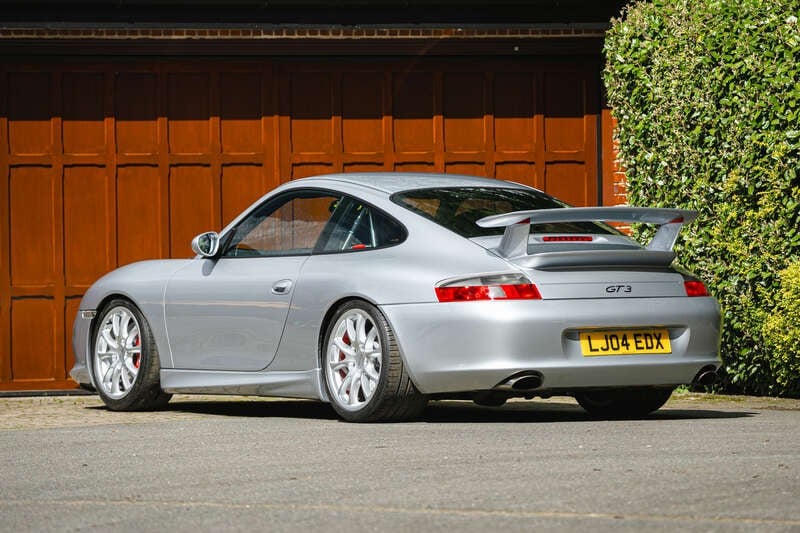 2004 Porsche 911 - 4