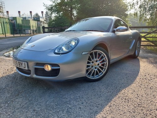 2005 Porsche Cayman S . 61000 miles PASM sport Chrono 2005