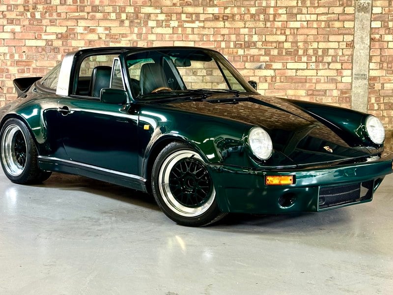 Porsche 964 Carrera 4 Targa Wide Body