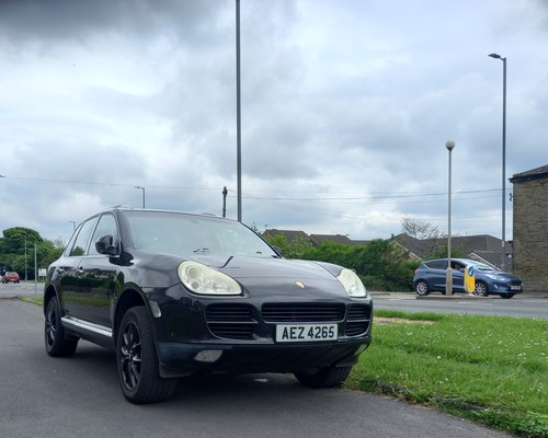 2004 Porsche Cayenne 9PA (2002-09) S
