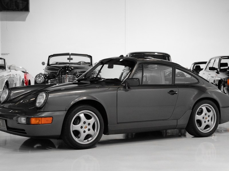 1989 PORSCHE 911 CARRERA 4 SUNROOF COUPE (FIVE-SPEED MANUAL)