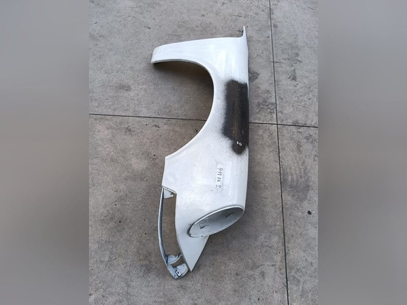 Rh front fender Porsche 911