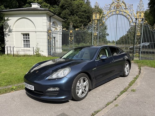 2010 Porsche Panamera S