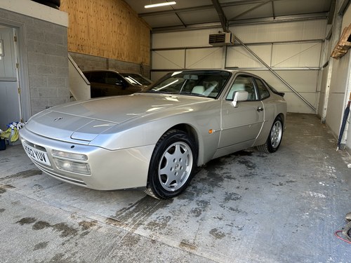 1991 Porsche 944 S2