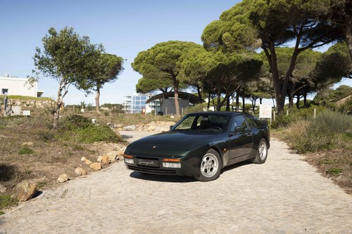 1985 - Porsche 944 Turbo VENDU