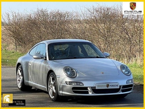 2005 PORSCHE 911 3.6 997 Carrera 2dr A vendre