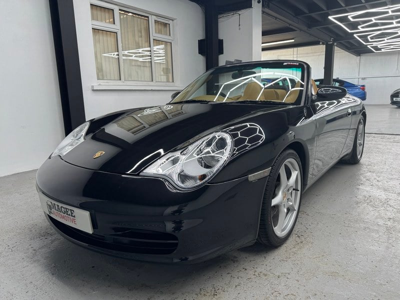 Rapid Classics: Eine Suche. Alle Oldtimer. 7 » Rapid Classics: Eine Suche. Alle Oldtimer. 2003 Porsche 911 993 Carrera