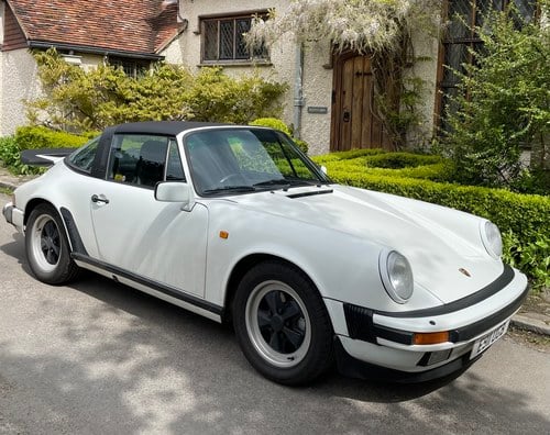 1989 Porsche 911 3.2 Carrera Targa Sport